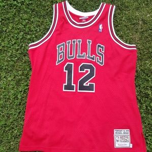 XL Michael Jordan Mitchell and Ness #12 Jersey